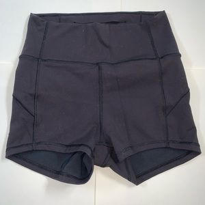 Everluxe lululemon shorts size 4 black